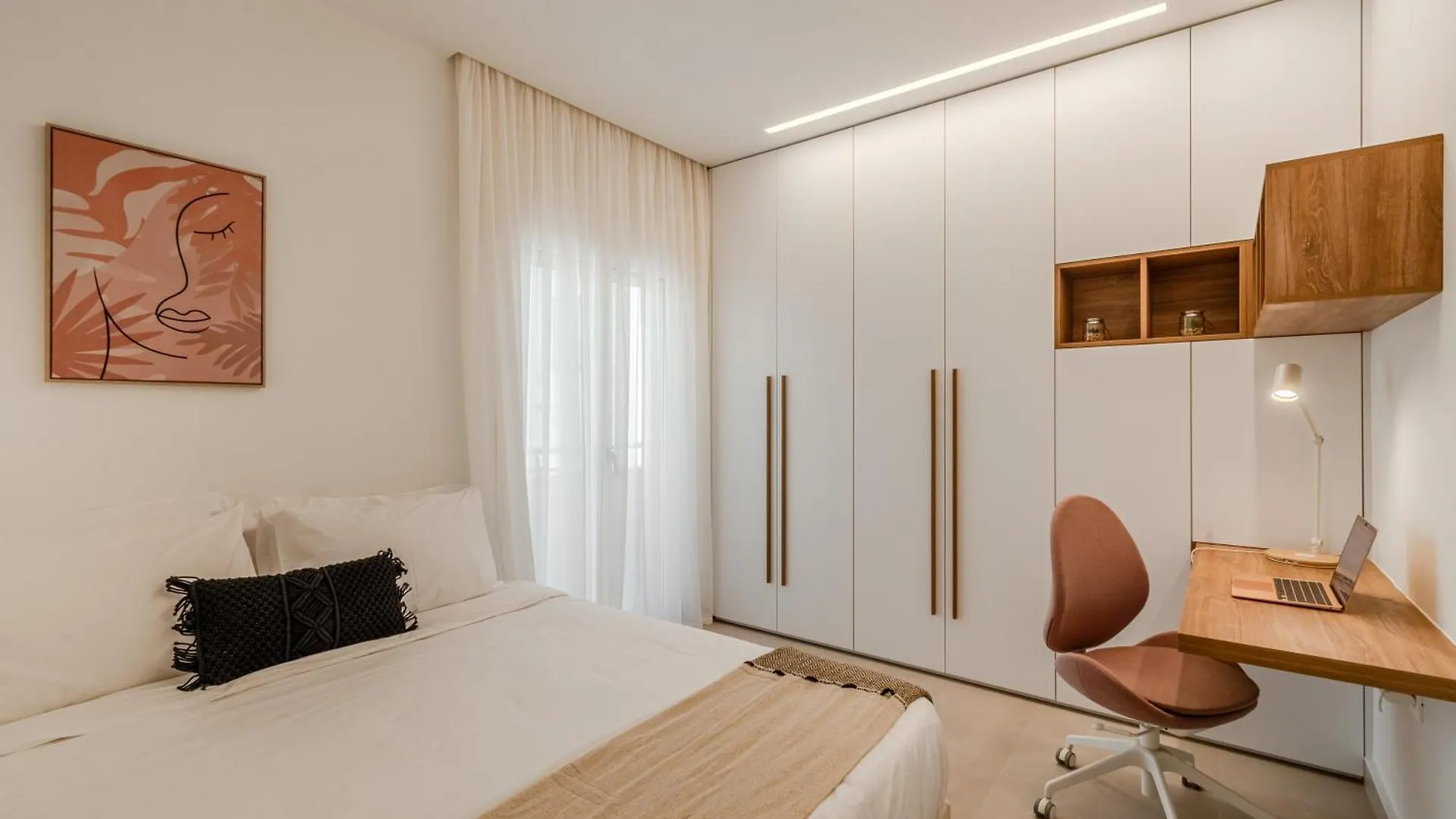 Dreamy 2 Bd Apt In The Heart Of The City By Hospi Heraklion  Apartment Heraklion (Crete)