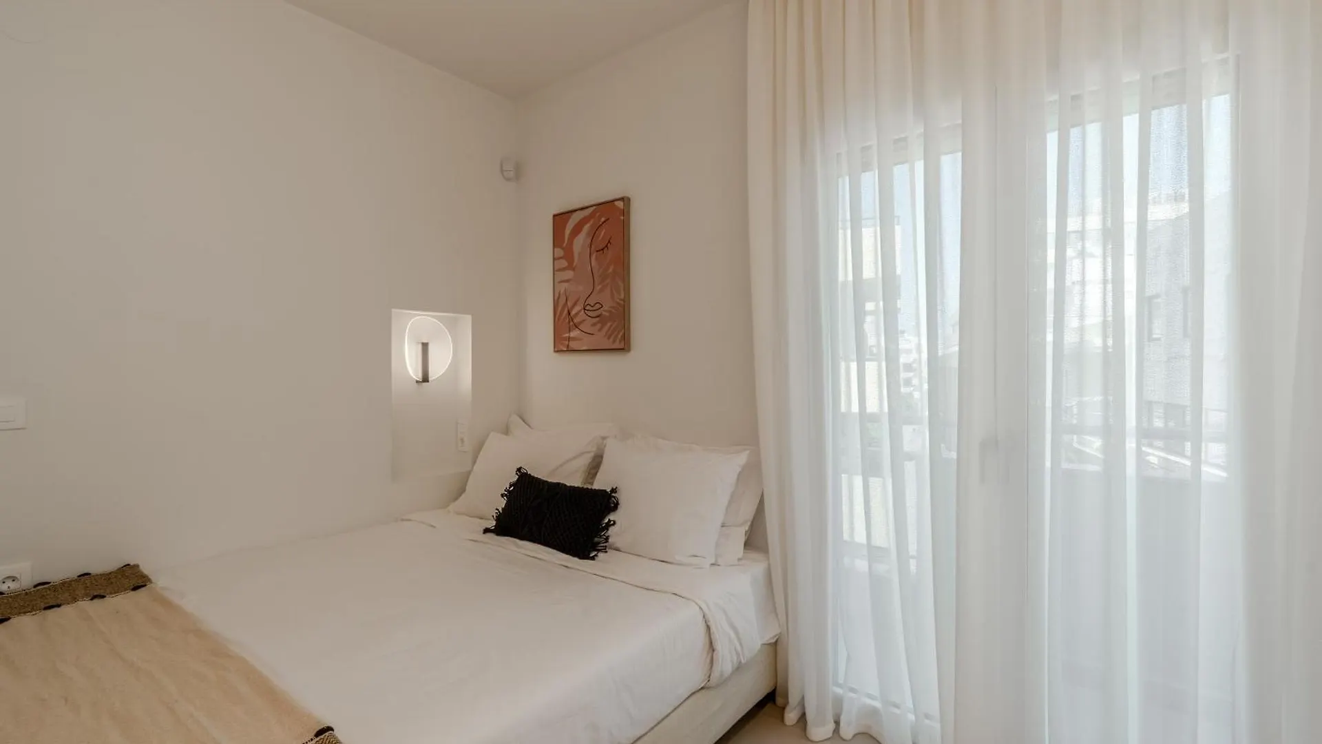 Dreamy 2 Bd Apt In The Heart Of The City By Hospi Heraklion  0*, Heraklion (Crete)